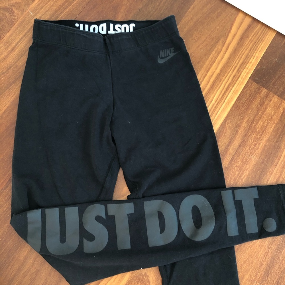 black nike “just do it” leggings size XS